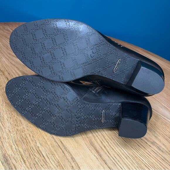 New! Vionic Georgia Studded Leather Block Heel Ankle Boot Women’s Size 8 Wide - Picture 8 of 10